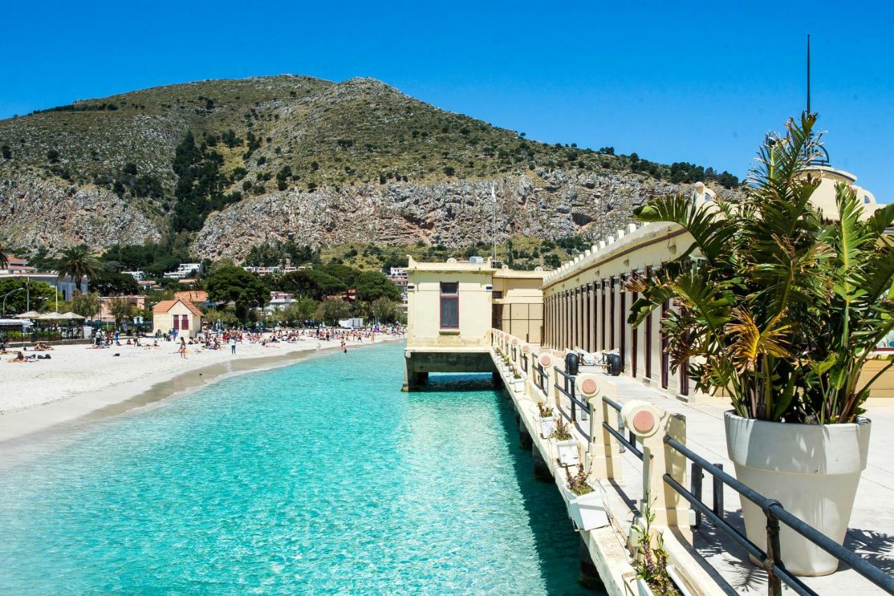 Casetta Vista Mare In Piazza A Mondello Palermo Eksteriør bilde